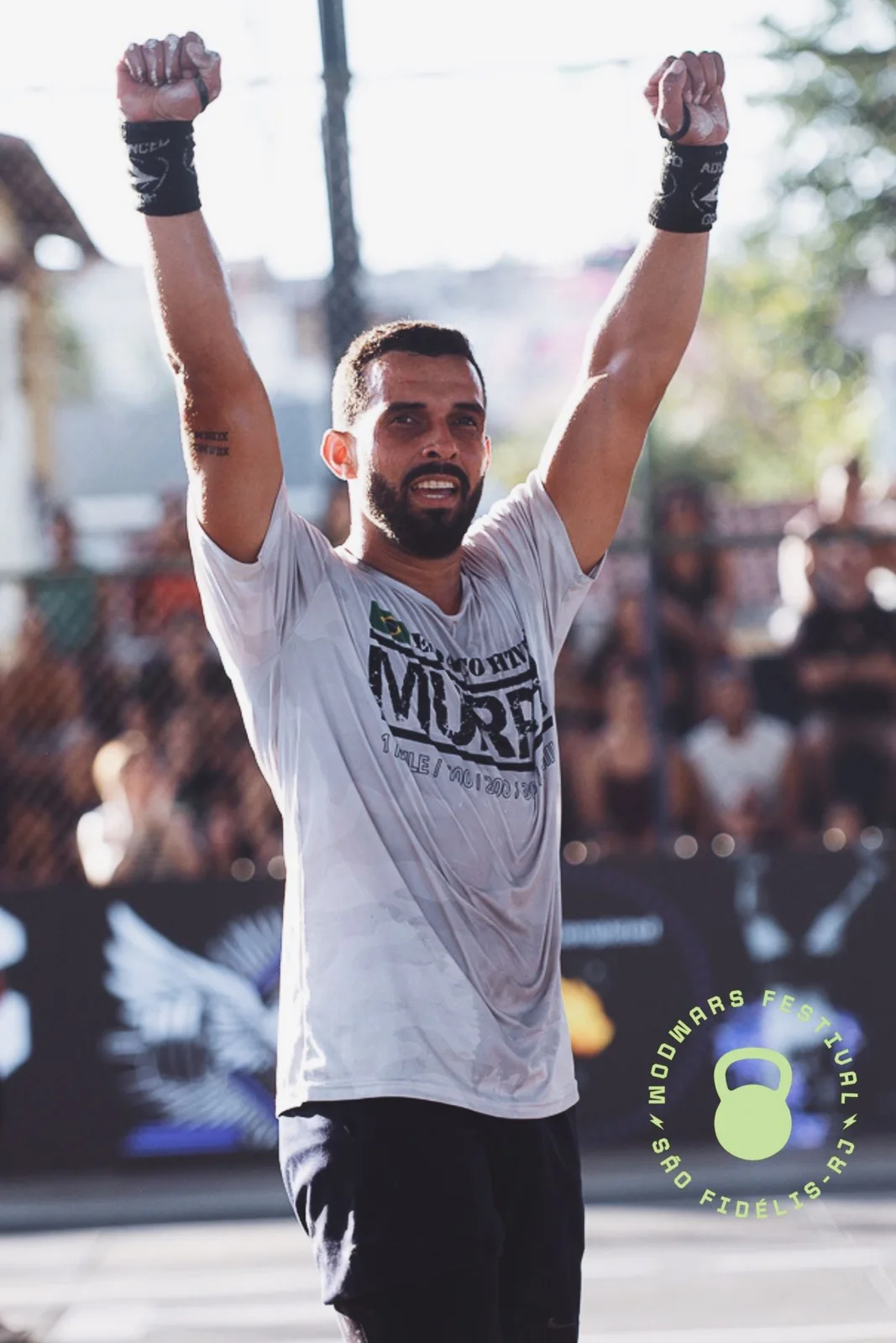 Atletas Think Fitness em treinamento